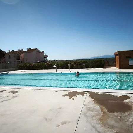 Vue Sur - Piscine - Clim - Barbecue - 5 Pers *